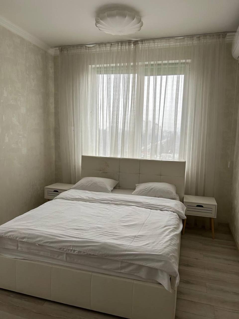 Apart Assistant On Smart Plaza Kiev Bagian luar foto