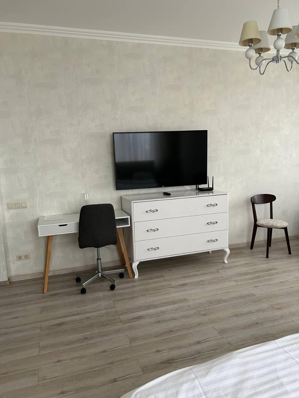 Apart Assistant On Smart Plaza Kiev Bagian luar foto