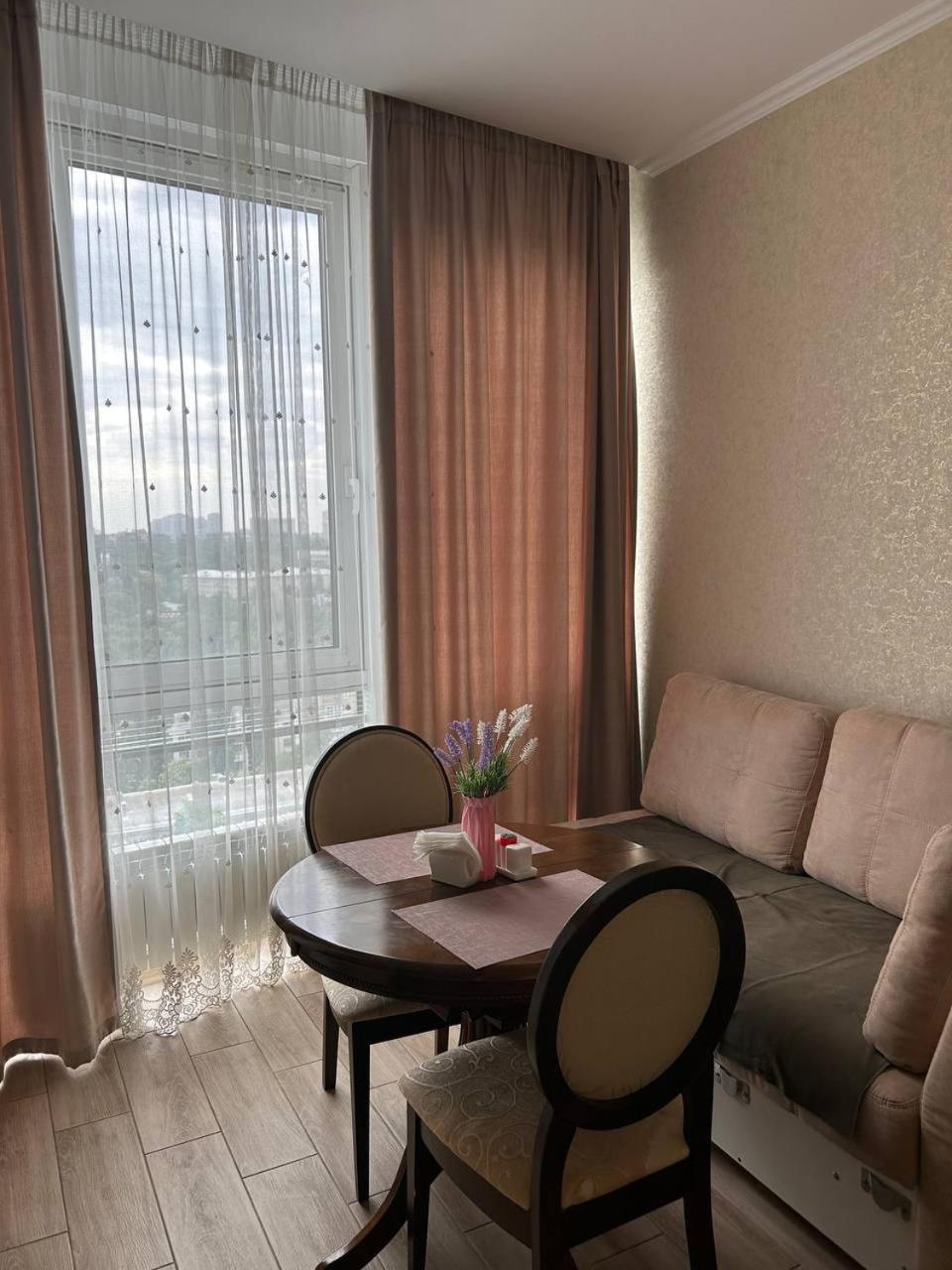 Apart Assistant On Smart Plaza Kiev Bagian luar foto
