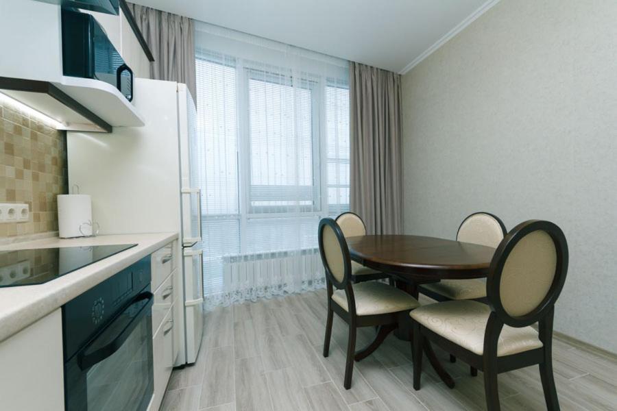 Apart Assistant On Smart Plaza Kiev Bagian luar foto